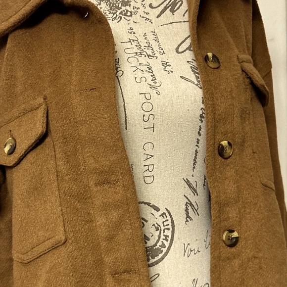 Shacket - Picture 6 of 7